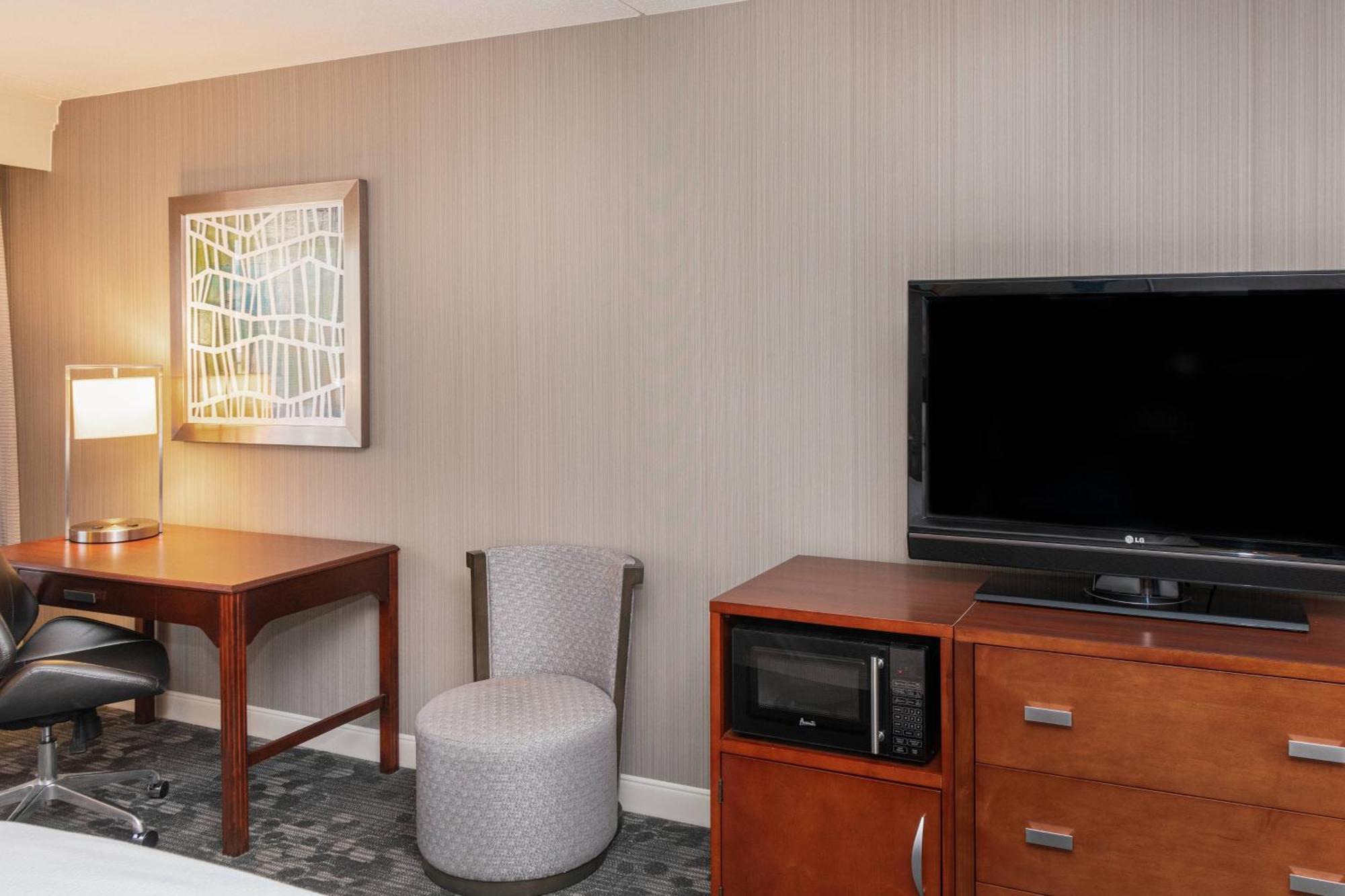 Courtyard By Marriott Bloomington Hotel Luaran gambar