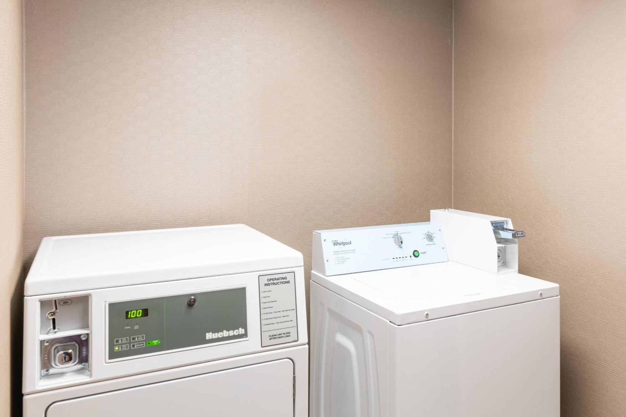 Courtyard By Marriott Bloomington Hotel Luaran gambar